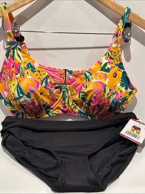 NWT Ann Cole Two Piece Bikini Bathing Suit w/ adj. Bra Strap and fold down waist